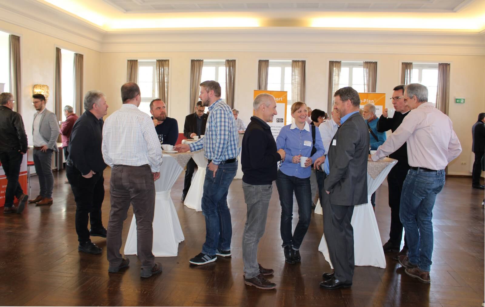 Fachtagung Bauschaden Architekten Ingenieure Bauunternehmer Bauhandwerker Bausachverständige Fachtagung Bauschaden Architekten Ingenieure Bauunternehmer Bauhandwerker Bausachverständige